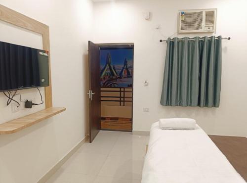 hotel assi retreat