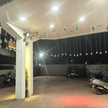 Ruchi Resort,,3 star
