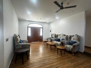 pines dirang homestay