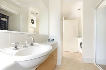 lodestar waterside apartments