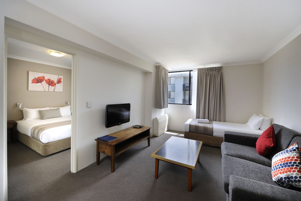 lodestar waterside apartments