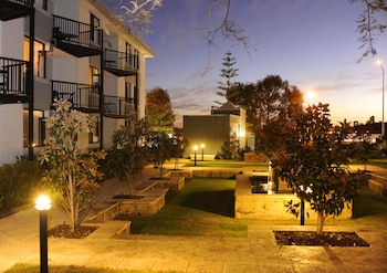 lodestar waterside apartments