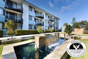 Lodestar Waterside Apartments,South Perth>>Perth,4 star