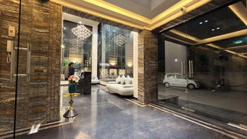skyearth hotel