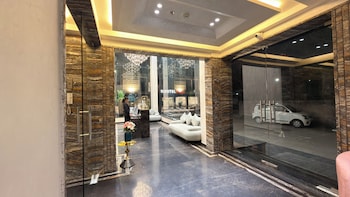 skyearth hotel