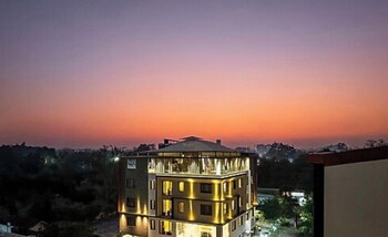 skyearth hotel