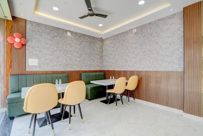 hotel o dhauli inn