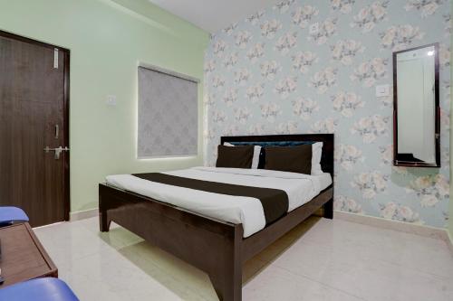 Hotel O Dhauli Inn,,4 star