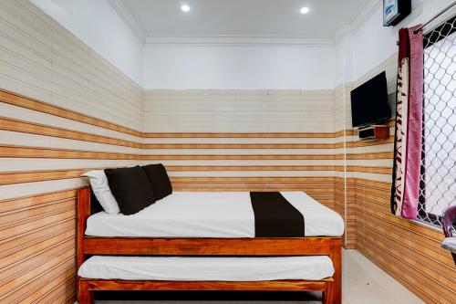 hotel o sharmila sea view inn