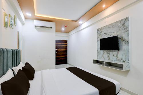 Hotel O Chetan,,3 star