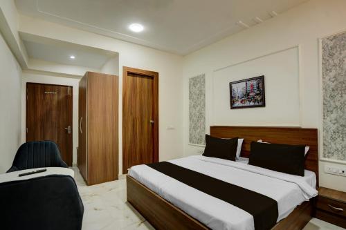 Super Townhouse Rosens Hotel,,3 star