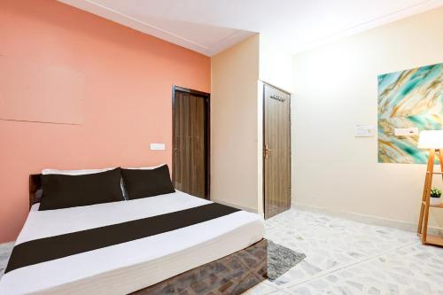 Hotel O New Star Hotel,,3 star