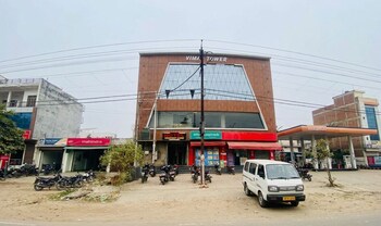 hotel comfort zone kanpur