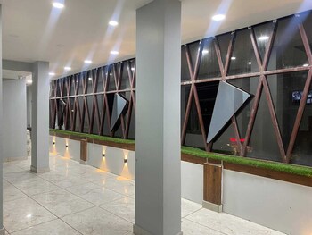 hotel comfort zone kanpur