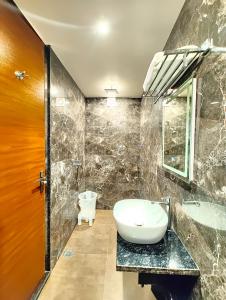 hotel rg residency