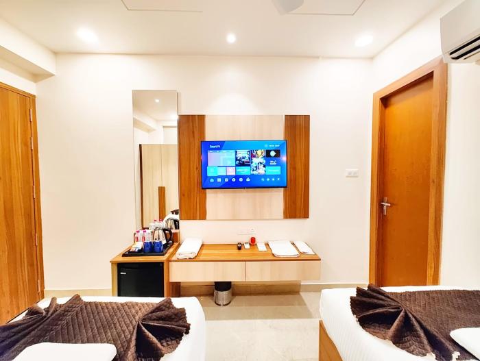 hotel rg residency