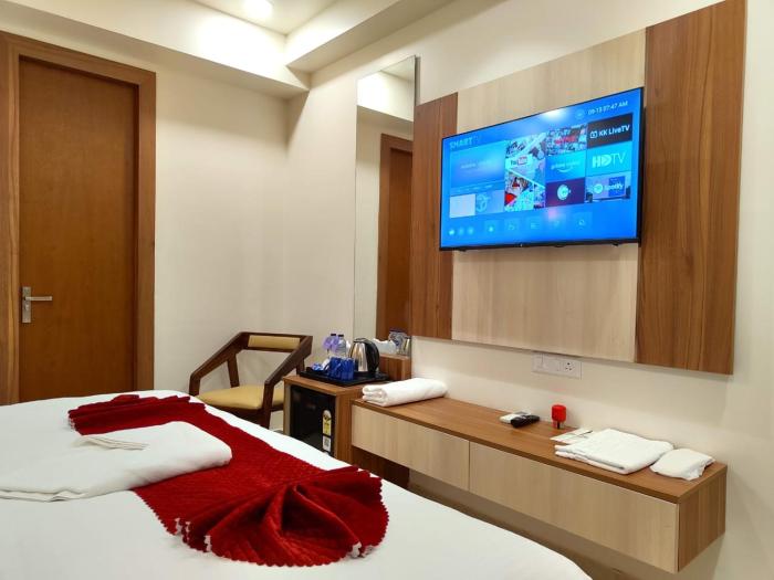 hotel rg residency