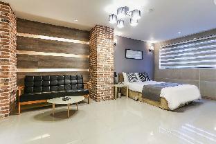 Picasso Hotel,Near Cheongok Cave,3 star