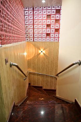 hotel raj inn
