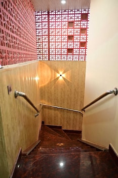 Hotel Raj Inn,,3 star