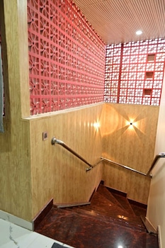 hotel raj inn