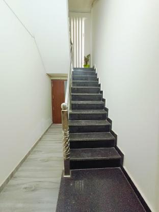 shree gangesh inn