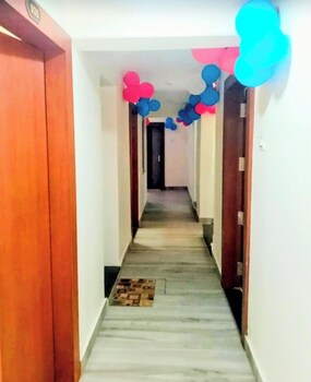 Shree Gangesh Inn,,2 star