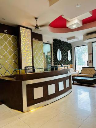 Hotel Nestway Begampur Haryana,,5 star