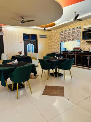 Hotel Nestway Begampur Haryana,,5 star