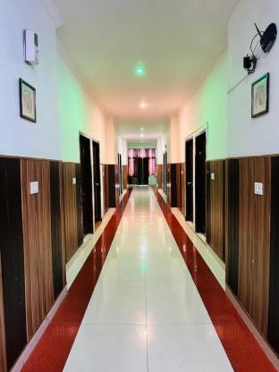 Hotel Nestway Begampur Haryana,,5 star
