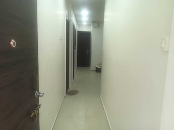 hotel kulswamini inn
