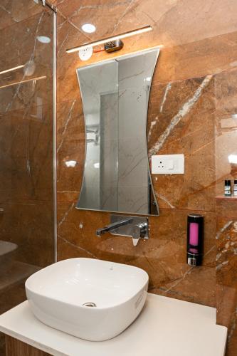 hotel rs grand