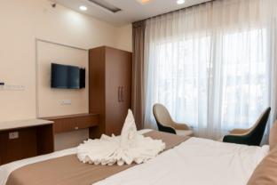 hotel rs grand