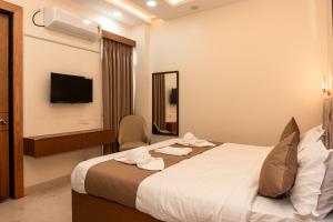 hotel rs grand