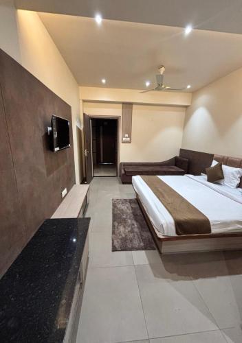 royal heritage inn