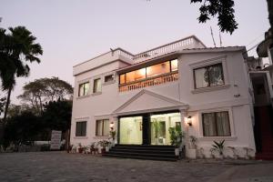 rajbari palace
