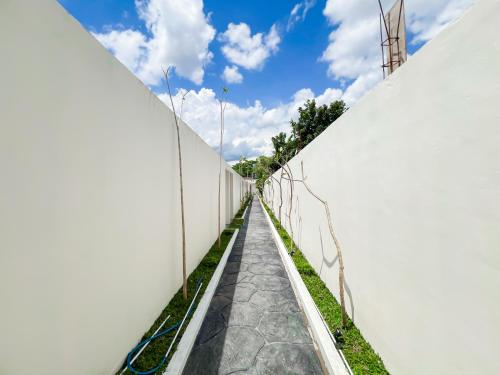 among villa demangan