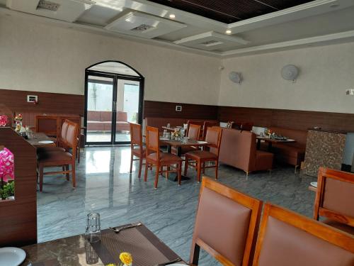panchmukhi restaurant inn