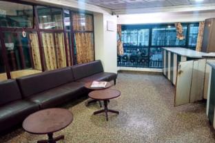 Hotel Rainbow Boarding & Lodging Bengaluru,,5 star