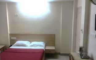 hotel rainbow boarding and lodging bengaluru