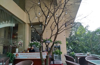 quang ba trade union hotel