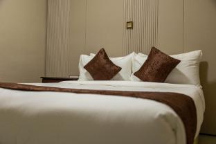 emboita hotels ltd