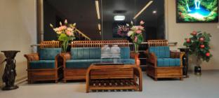 Yash Grand - Manis Grand,,5 star