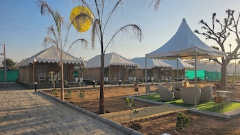 mayura retreat