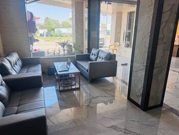 hotel purvi by vilaasitaa indore