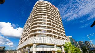 m83 hotel