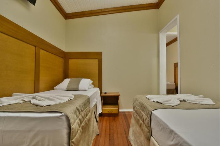 hotel pequeno bosque