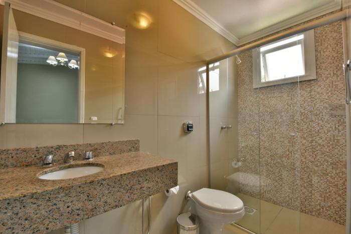 hotel pequeno bosque