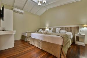 hotel pequeno bosque