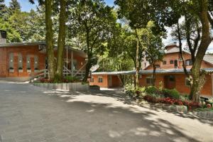 hotel pequeno bosque